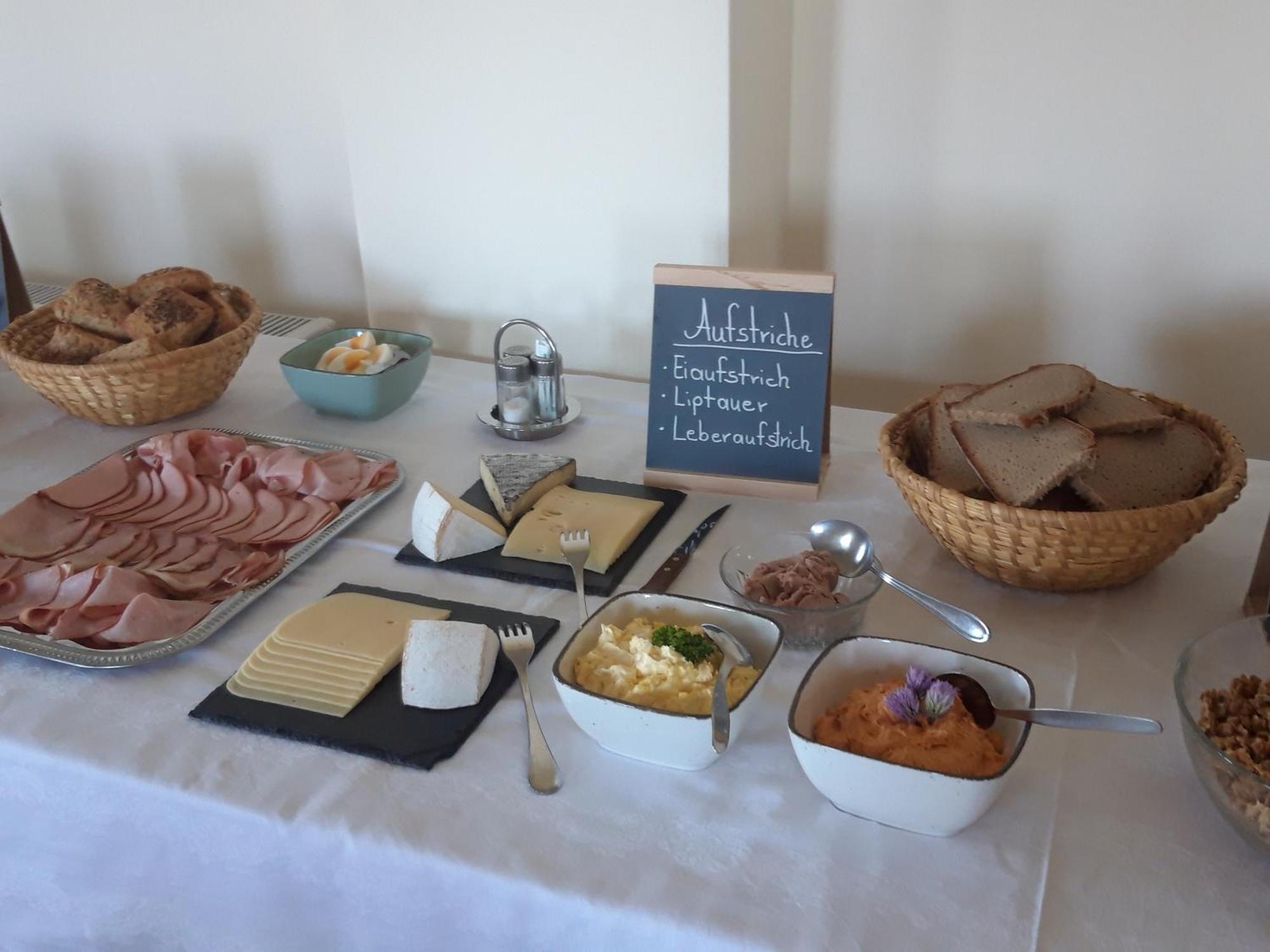 Weinhof Reichmann Bed & Breakfast Sankt Peter am Ottersbach Luaran gambar