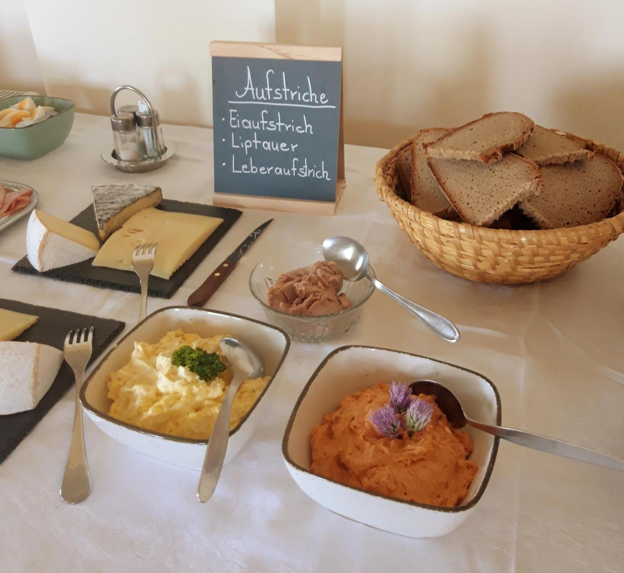 Weinhof Reichmann Bed & Breakfast Sankt Peter am Ottersbach Luaran gambar